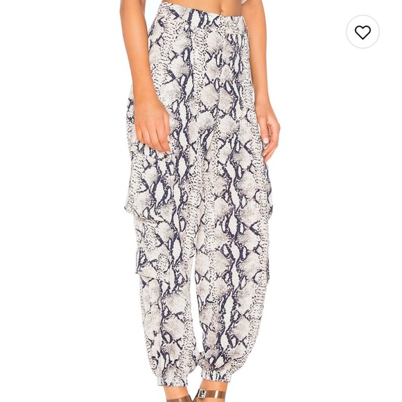 Python print Cypress Pant from Revolve size Large. Cargo/jogger style. New! - Picture 2 of 5